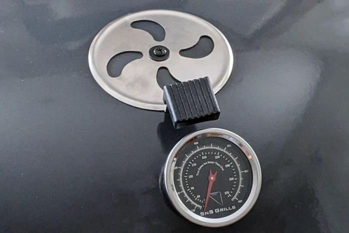 Гриль угольный Slow 'N Sear Kettle Grill  Without SnS