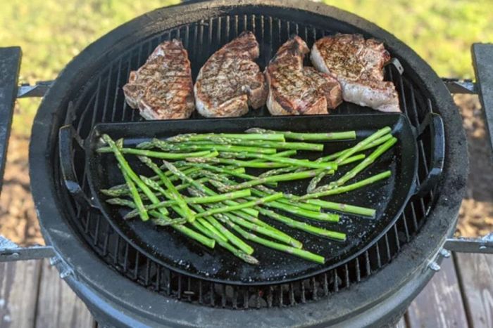 Чугунная сковорода для гриля Drip 'N Griddle Pan - Cast Iron