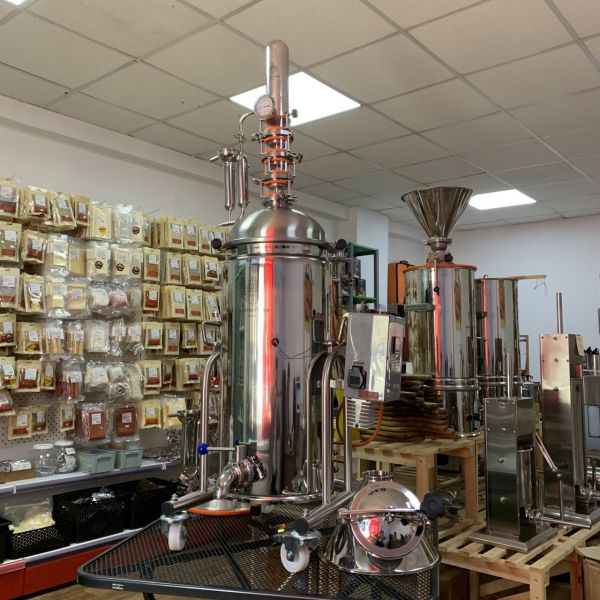 Самогонный аппарат Миджет 3.0, ПВК на 50л. с мешалкой и ситом Доктор Губер